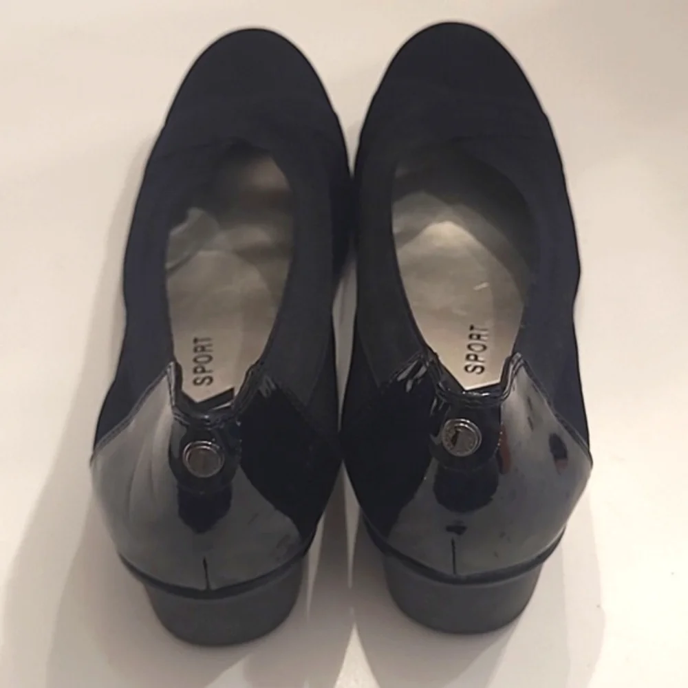 AK Sport Dani Slip On Wedges Criss-Cross Toe Glossy Heel Ballet Style Sz 10